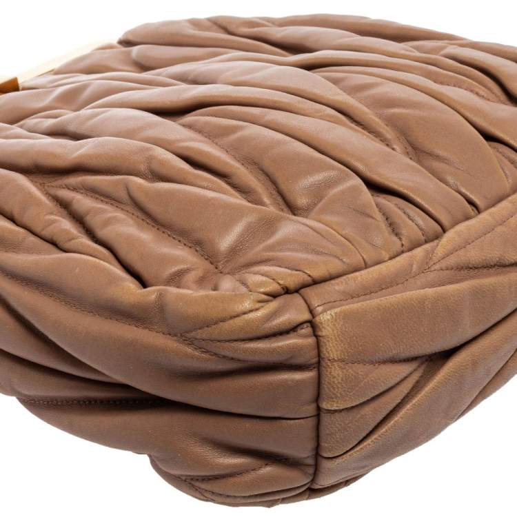 Pre Owned Miu Miu Beige Leather Matelassé Clasp Clutch