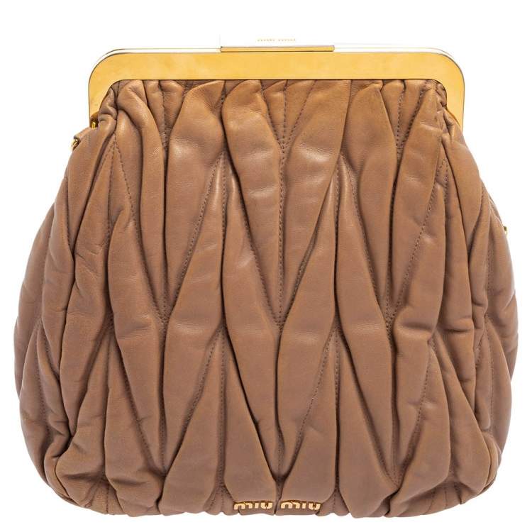 Pre Owned Miu Miu Beige Leather Matelassé Clasp Clutch