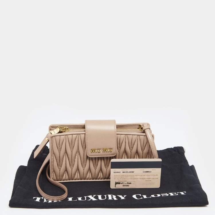 Pre Owned Miu Miu Beige Matelasse Leather Phone Crossbody Bag