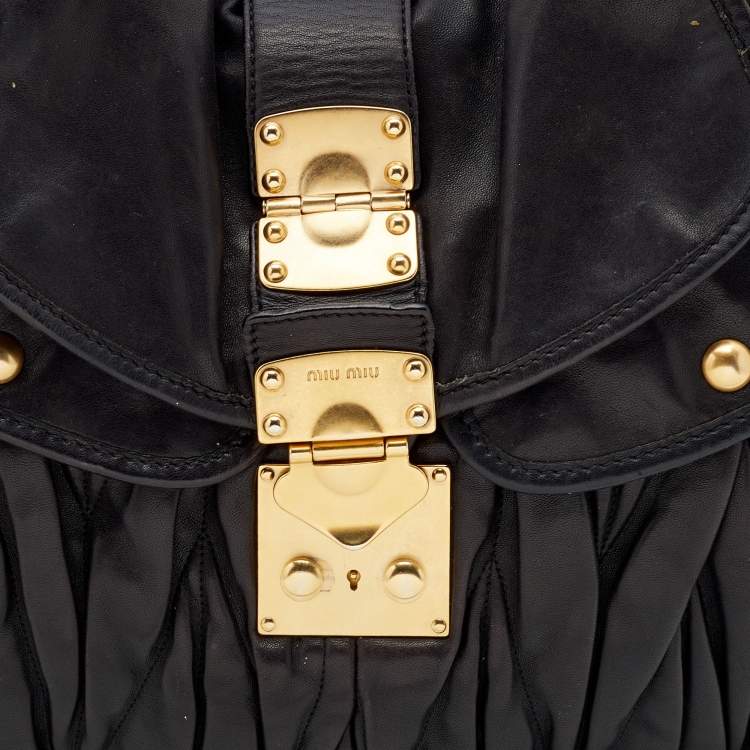 Pre Owned Miu Miu Black Matelassé Leather Coffer Hobo