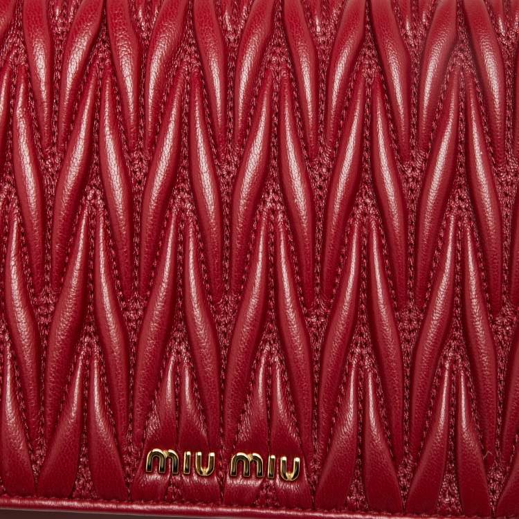Pre Owned Miu Miu Red Matelassé Leather Flap Chain Clutch