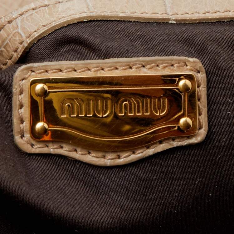 Pre Owned Miu Miu Beige Croc Embossed Patent Leather Front Zip Tote