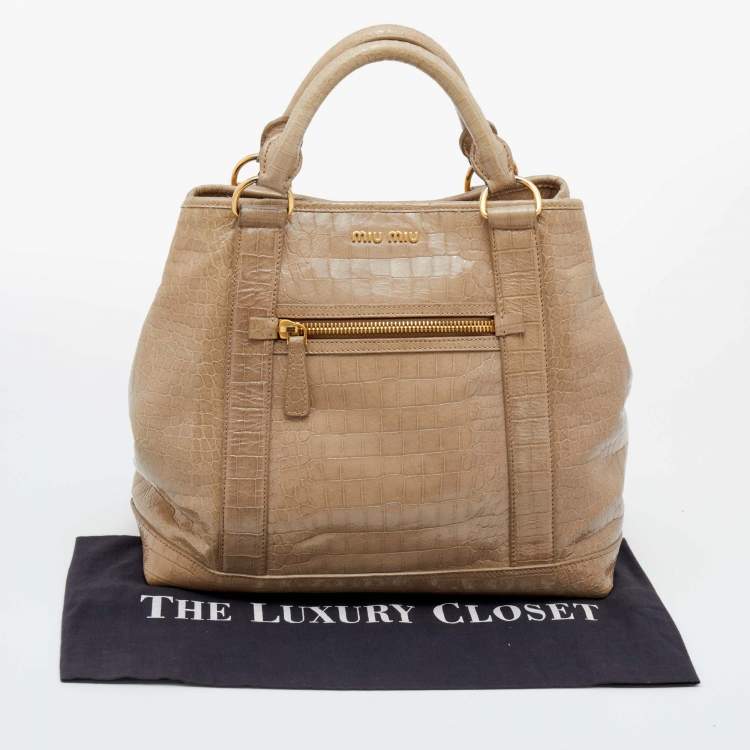 Pre Owned Miu Miu Beige Croc Embossed Patent Leather Front Zip Tote