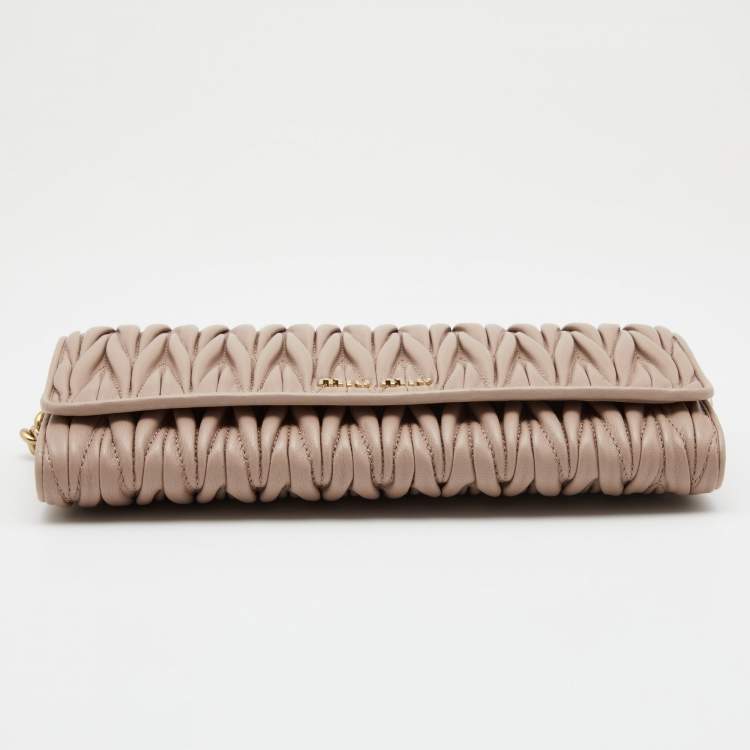 Pre Owned Miu Miu Beige Matelassé Leather Flap Wallet on Chain
