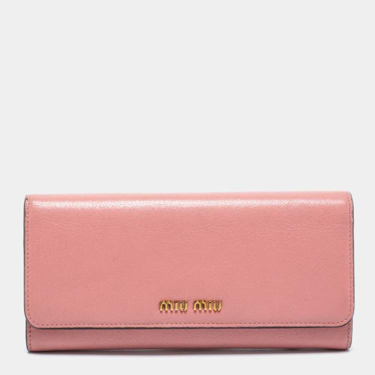 Pre Owned Miu Miu Pink Leather Logo Flap Continental Wallet