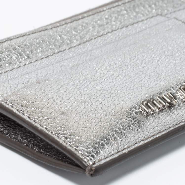 Pre Owned Miu Miu Metallic Silver Leather Zip Card Holder