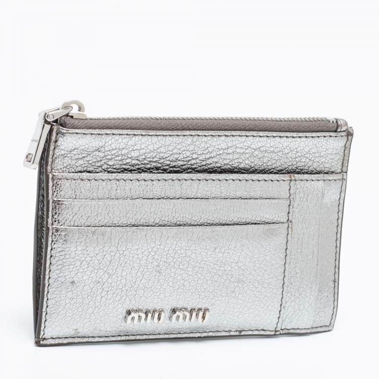 Pre Owned Miu Miu Metallic Silver Leather Zip Card Holder