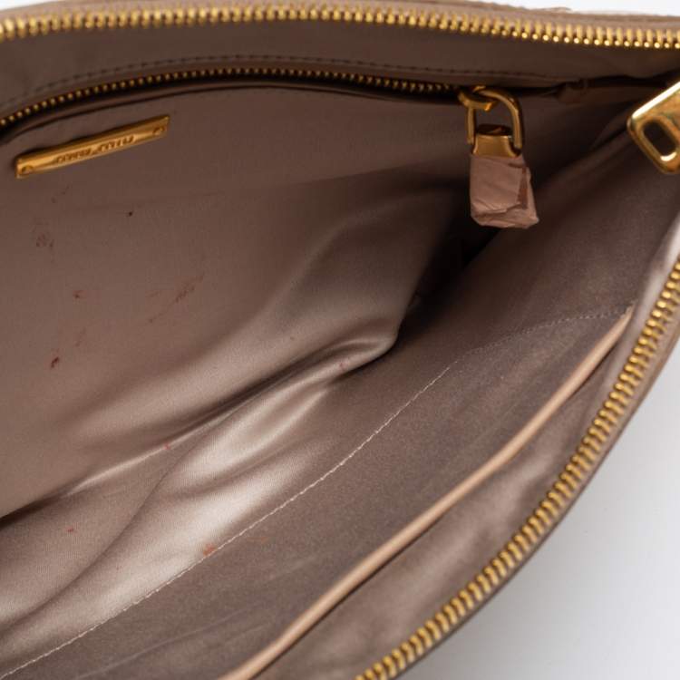 Pre Owned Miu Miu Beige Leather Studded Clutch