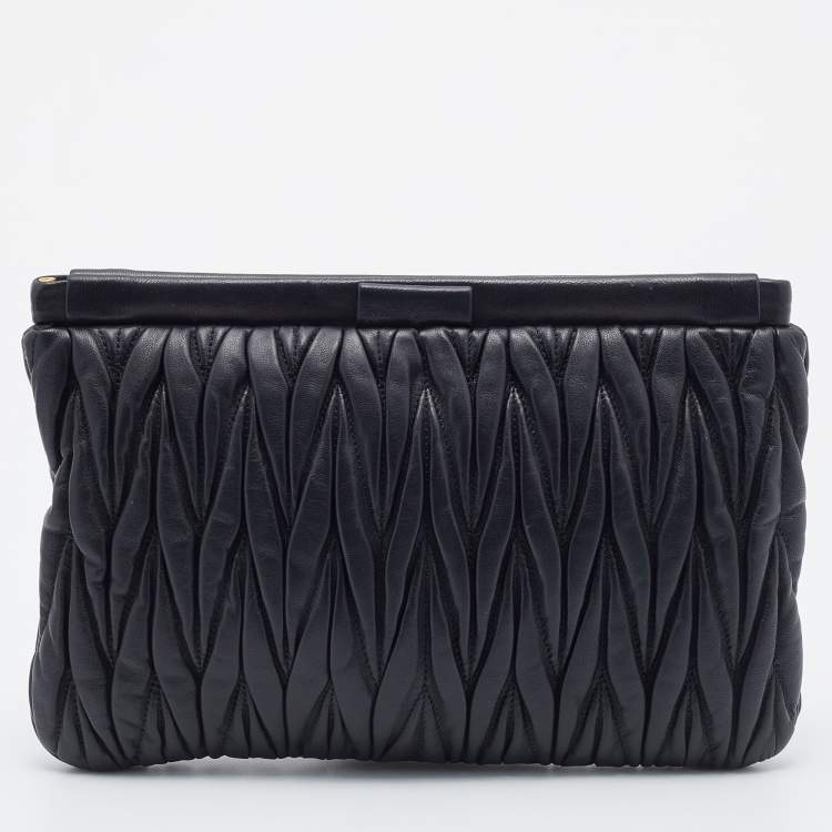 Pre Owned Miu Miu Black Matelassé Leather Frame Clutch
