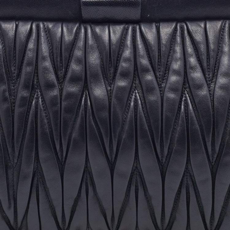 Pre Owned Miu Miu Black Matelasse Leather Frame Clutch 