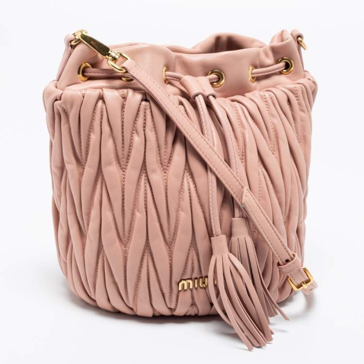 Pre Owned Miu Miu Pink Matelassé Leather Drawstring Bucket Bag