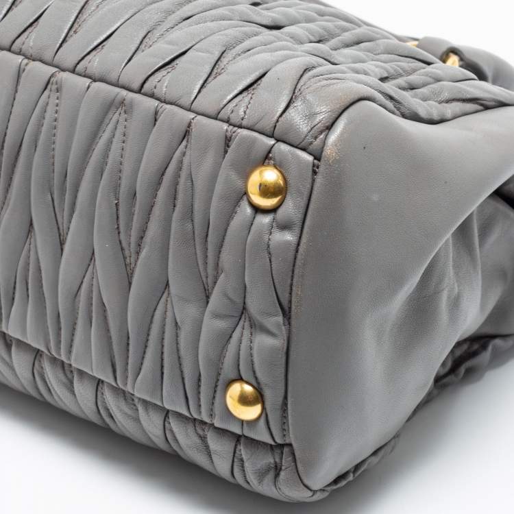 Pre Owned Miu Miu Grey Matelassé Leather Flap Tote