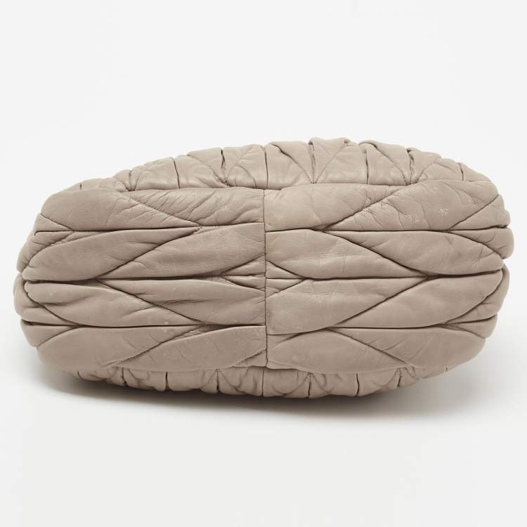 Pre Owned Miu Miu Beige Matelasse Leather Sacca 2 Shoulder Bag