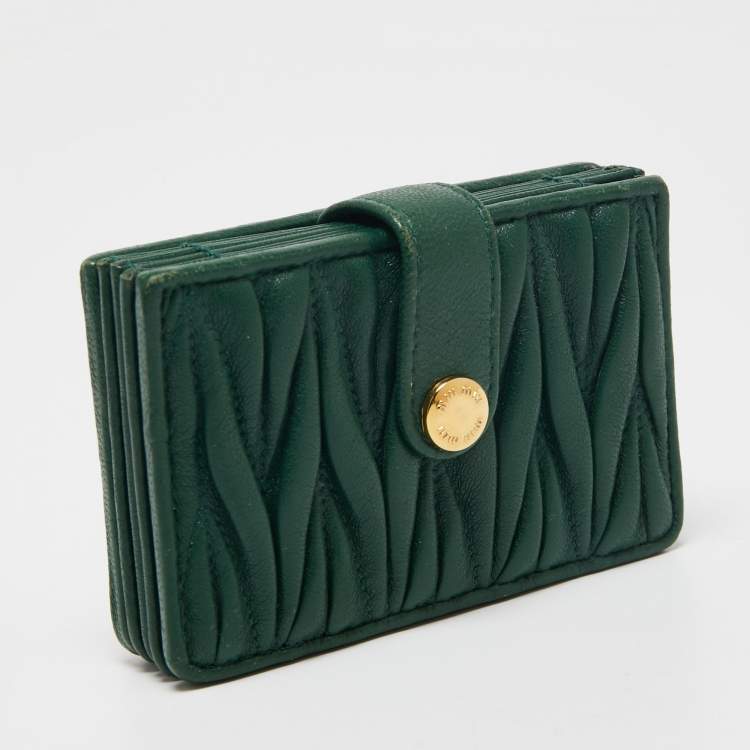 Pre Owned Miu Miu Green Matelasse Leather Card Holder