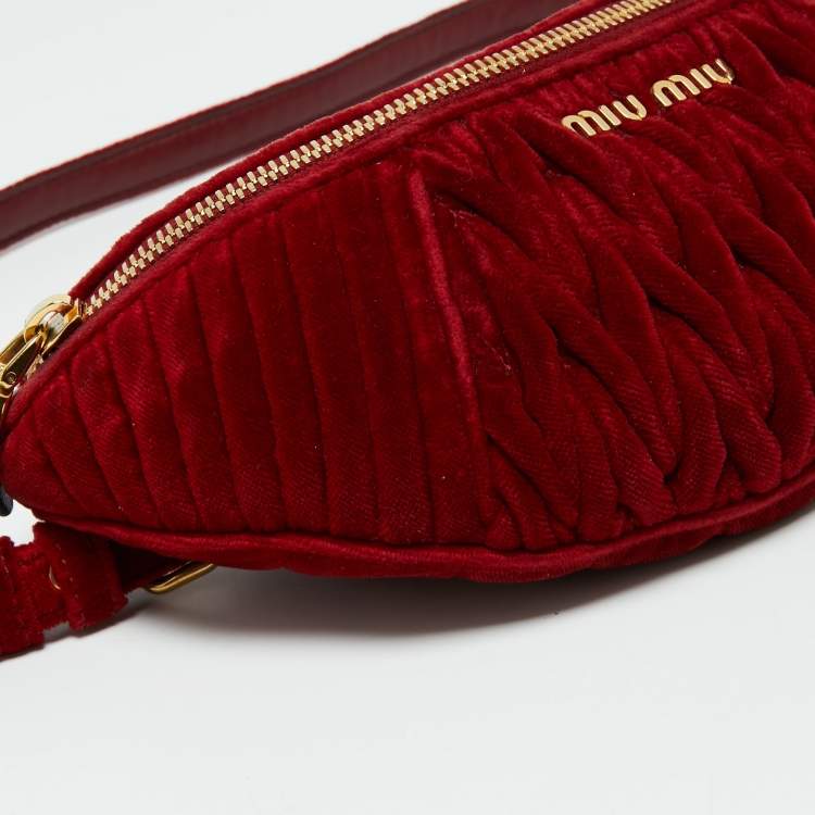 Pre Owned Miu Miu Red Matelassé Velvet Belt Bag