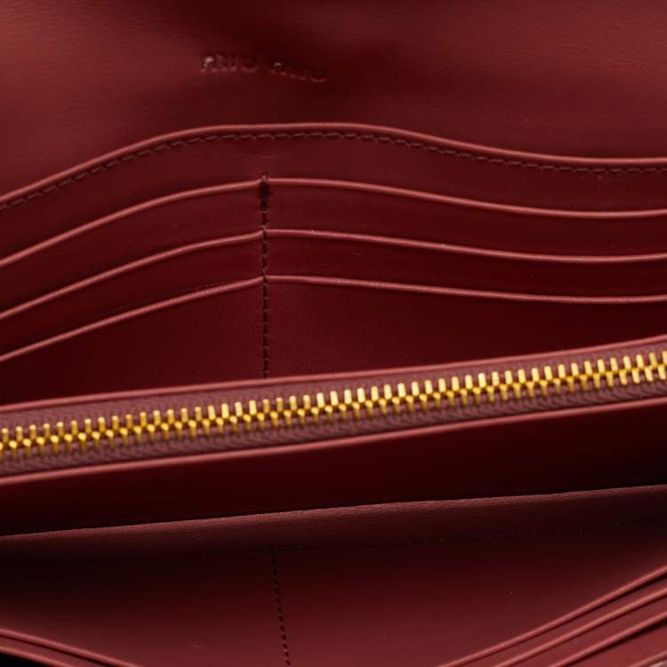 Pre Owned Miu Miu Light Burgundy Croc Embossed Patent Leather Continental Wallet