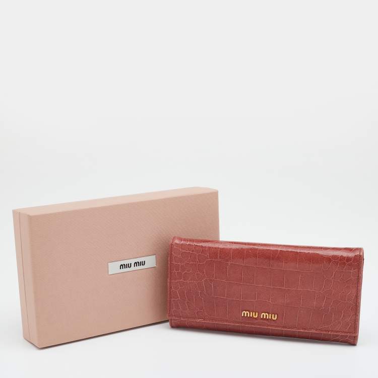 Pre Owned Miu Miu Light Burgundy Croc Embossed Patent Leather Continental Wallet