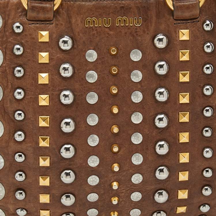 مملوكة مسبقًا Miu Miu Brown Studded Leather Monk Zip Satchel