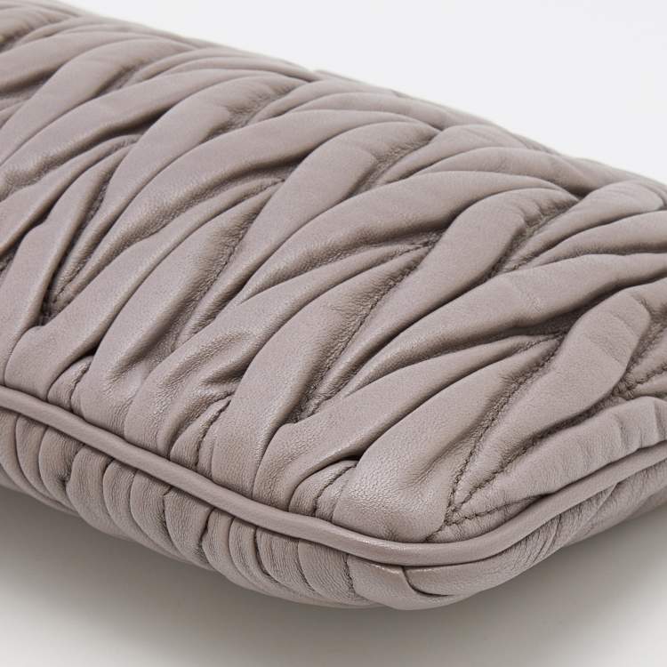 Pre Owned Miu Miu Grey Matelassé Leather Frame Clutch