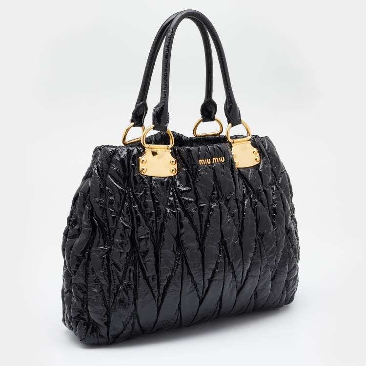 Pre Owned Miu Miu Black Matelassé Patent Leather Tote