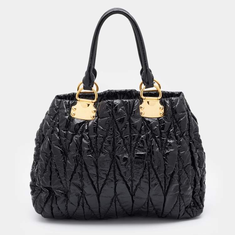 Pre Owned Miu Miu Black Matelassé Patent Leather Tote