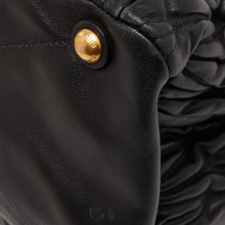 Pre Owned Miu Miu Black Matelassé Leather Push Lock Flap Top Handle Bag