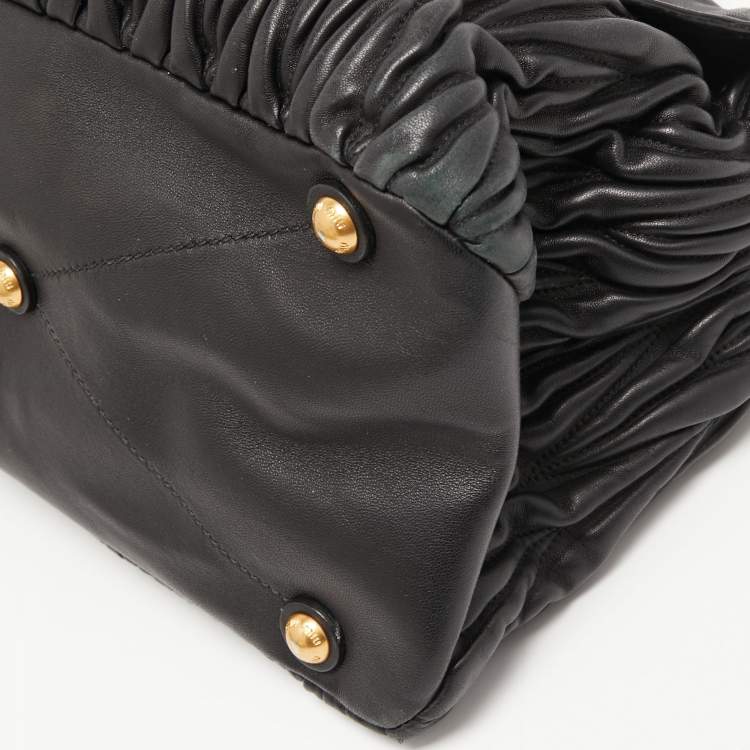 Pre Owned Miu Miu Black Matelassé Leather Push Lock Flap Top Handle Bag