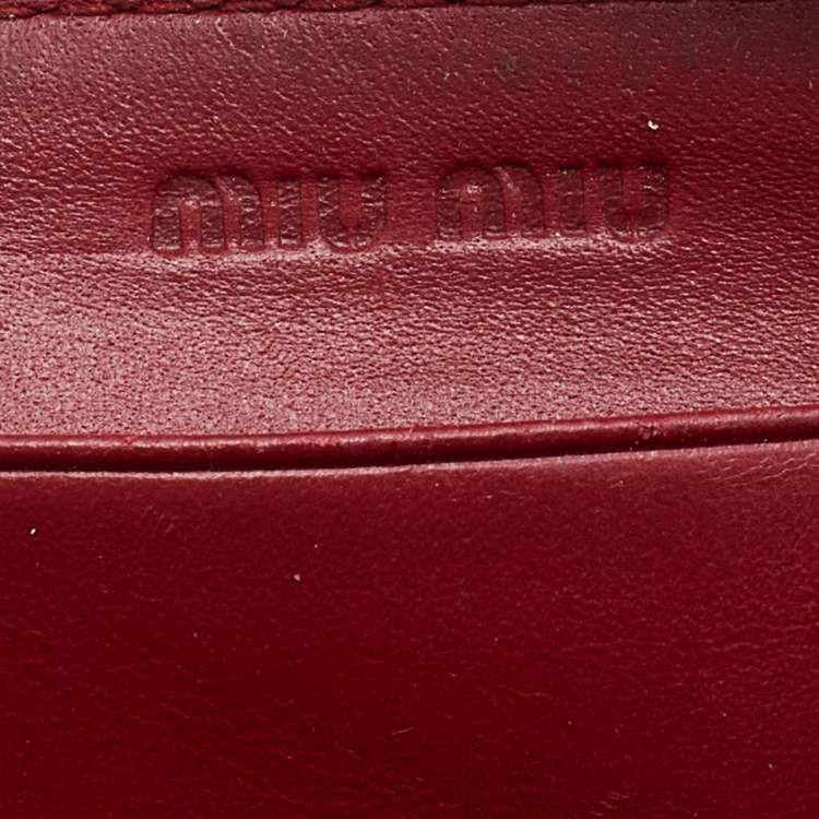 Pre Owned Miu Miu Red Croc Embossed Leather Compact Zip Around Wallet