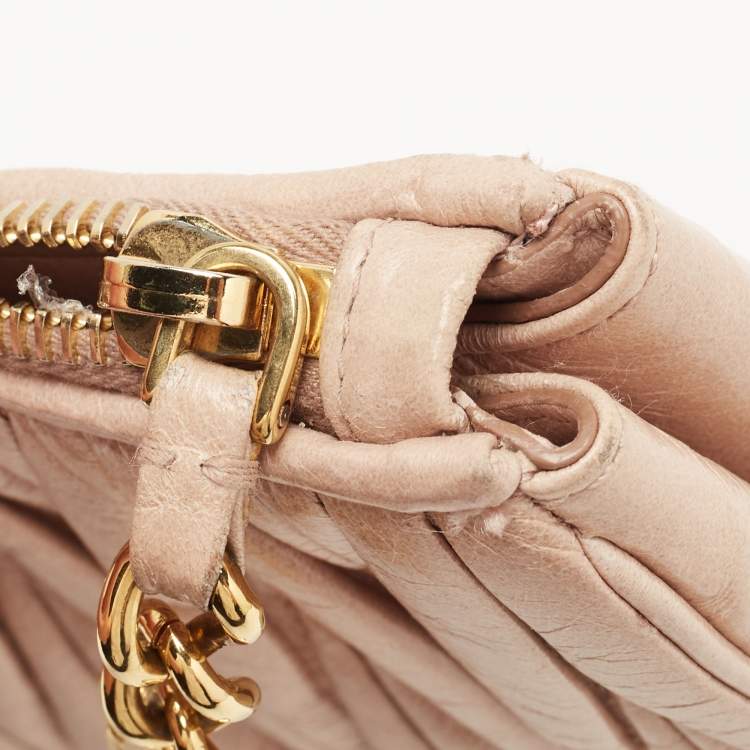 Pre Owned Miu Miu Pink Matelassé Leather Wristlet Clutch