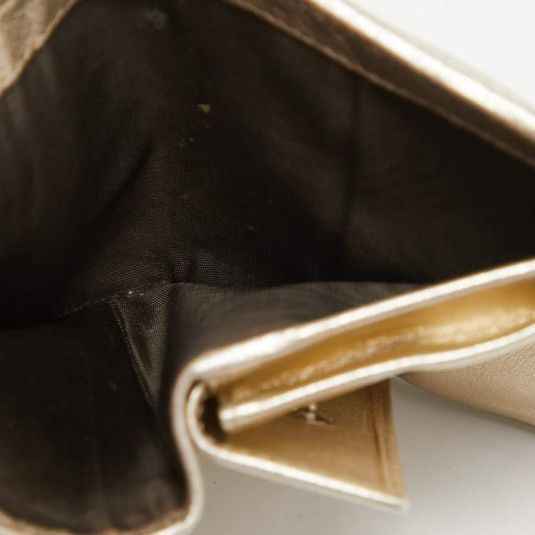 Pre Owned Miu Miu Gold Matelassé Leather Logo Flap Card Case 
