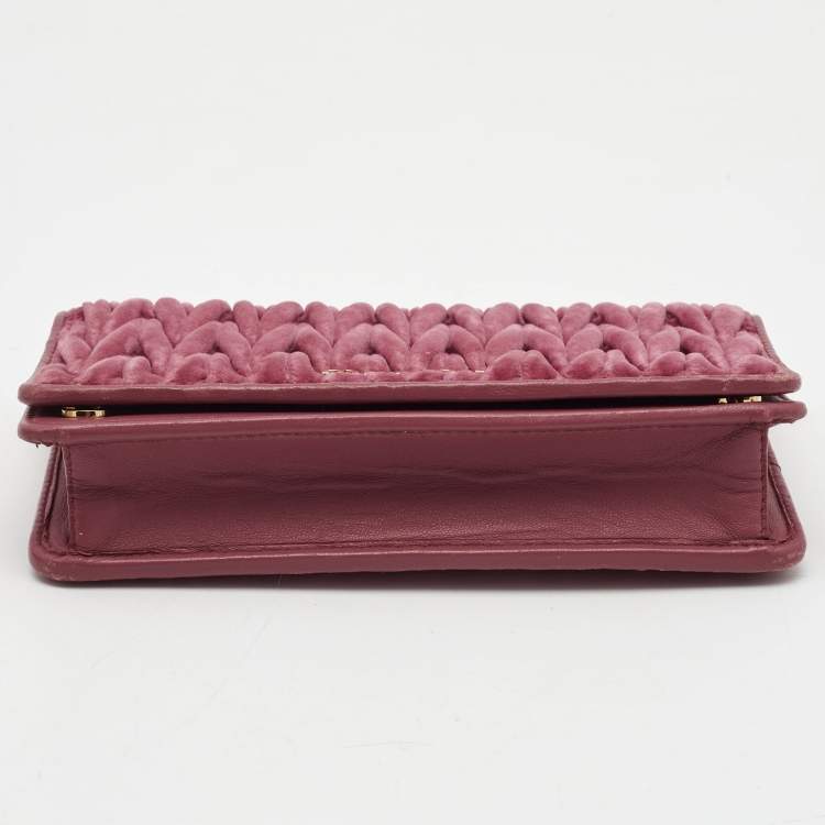 Pre Owned Miu Miu Pink Matelasse Velevt and Leather Wallet on Chain