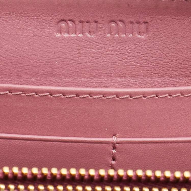 Pre Owned Miu Miu Pink Croc Embossed Leather Zip Around Wallet