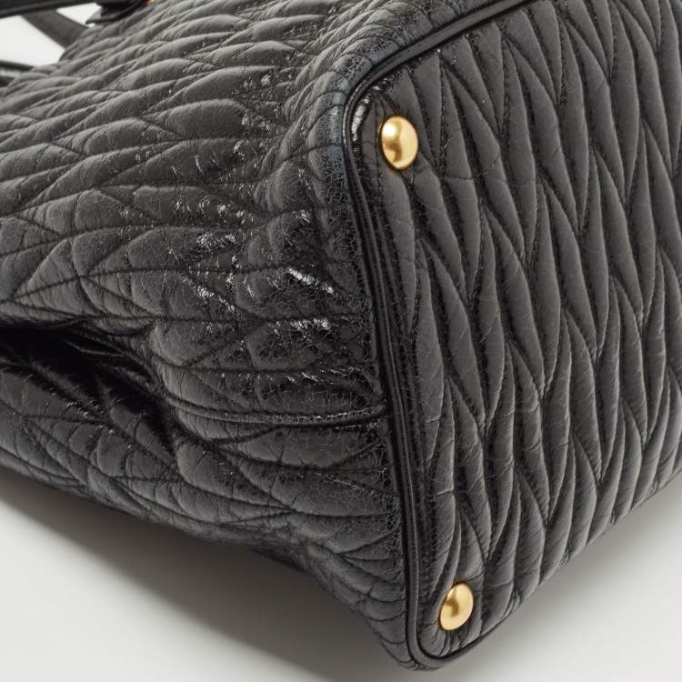 Pre Owned Miu Miu Black Matelassé Leather Bow Tote