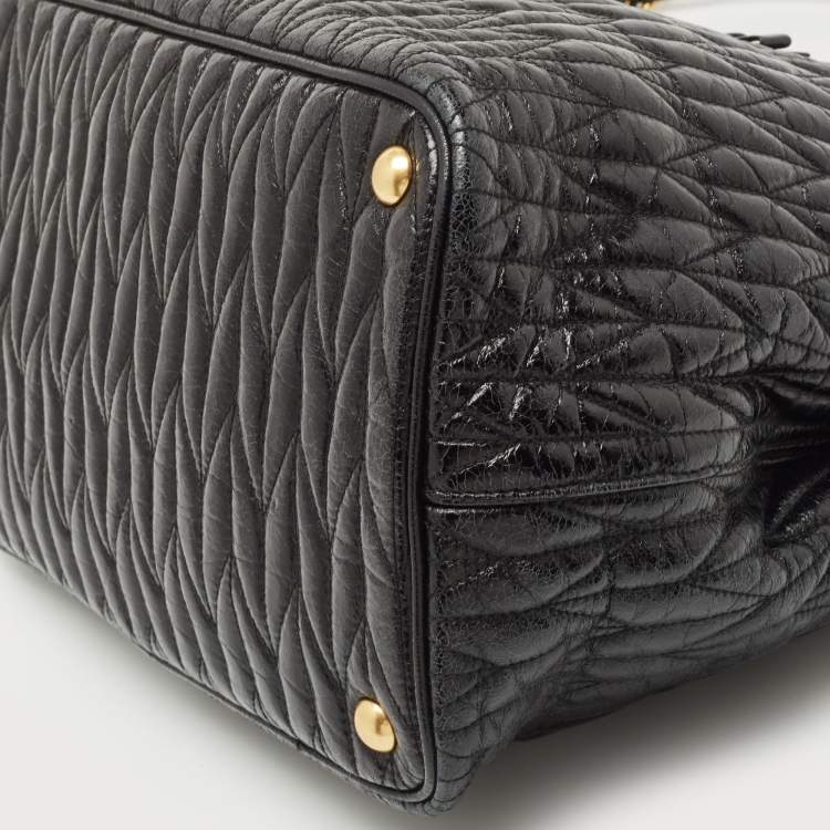 Pre Owned Miu Miu Black Matelassé Leather Bow Tote