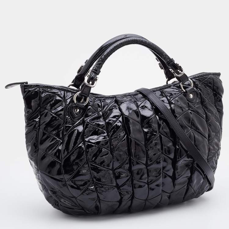 Pre Owned Miu Miu Black Quilted Patent Leather Hobo