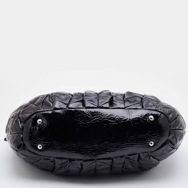 Pre Owned Miu Miu Black Quilted Patent Leather Hobo