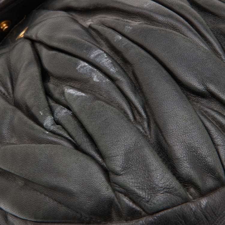 Pre Owned Miu Miu Black Matelassé Leather Coffer Bag