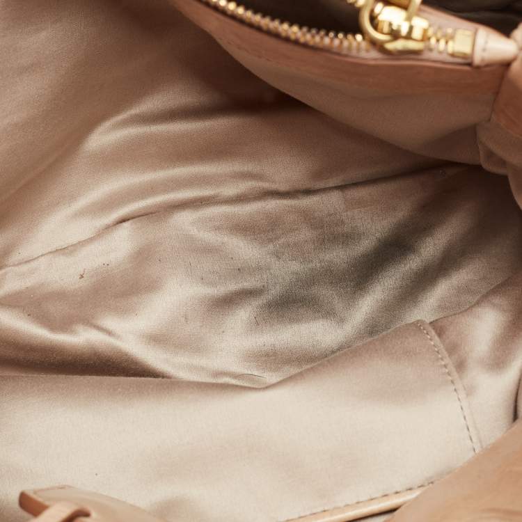 Pre Owned Miu Miu Beige Crinkled Glossy Leather Middle Zip Tote