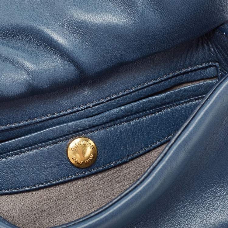 مملوكة مسبقًا Miu Miu Blue Leather Frame Chin Shoulder Bag