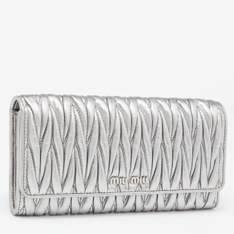 Pre Owned Miu Miu Silver Matelassé Leather Logo Flap Continental Wallet