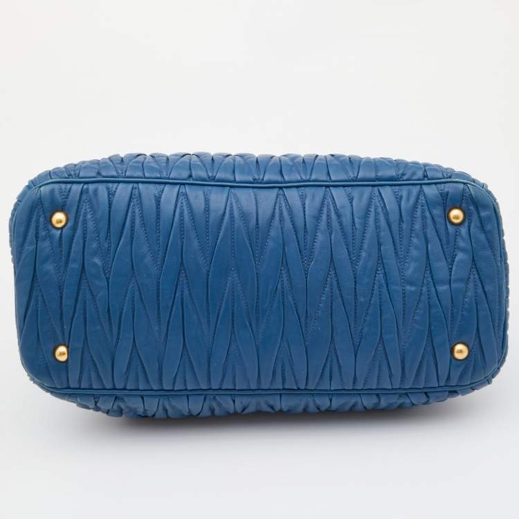 Pre Owned Miu Miu Blue Matelassé Leather Middle Zip Tote