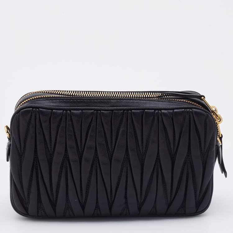 Pre Owned Miu Miu Black Matelassé Leather Double Zip Crossbody Bag