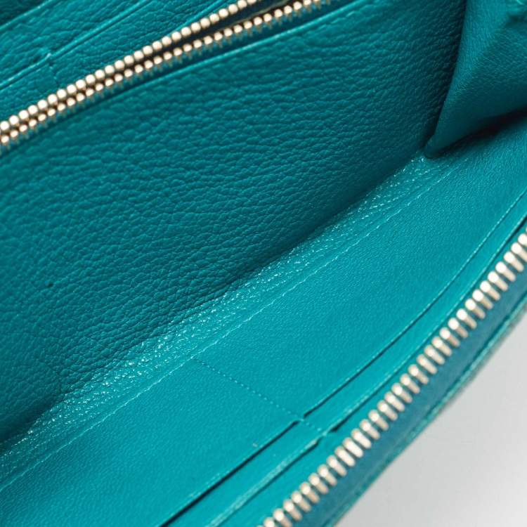 Pre Owned Miu Miu Green Leather Zip Around Wallet