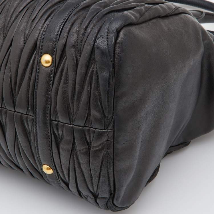 Pre Owned Miu Miu Black Matelasse Leather Fold Over Zip Tote