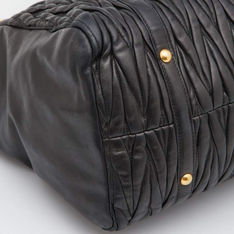 Pre Owned Miu Miu Black Matelasse Leather Fold Over Zip Tote