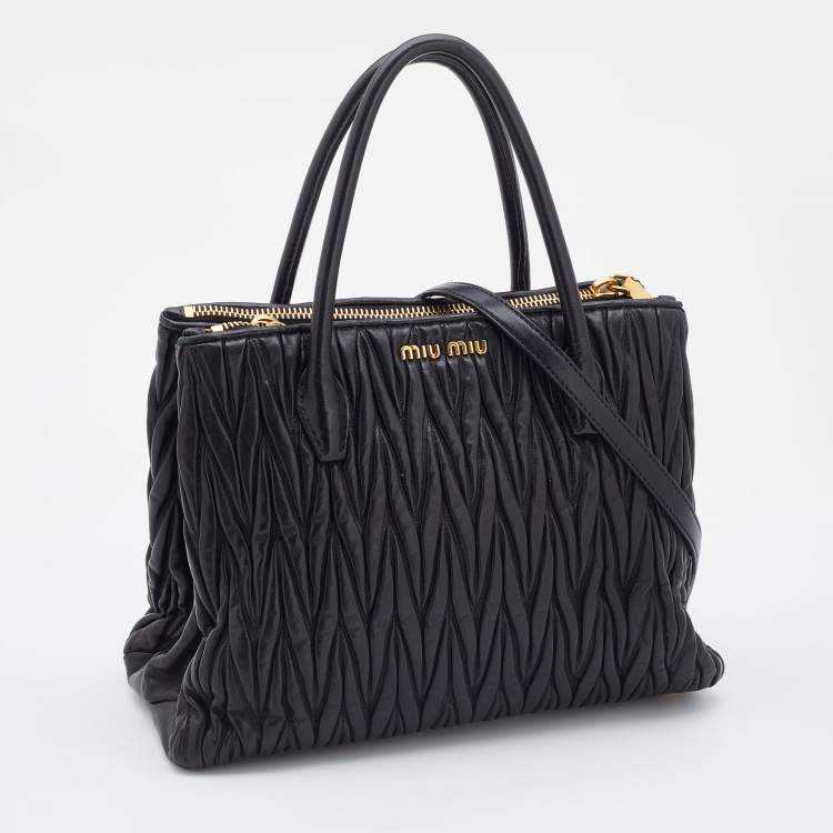 Pre Owned Miu Miu Black Matelasse Leather Double Zip Tote