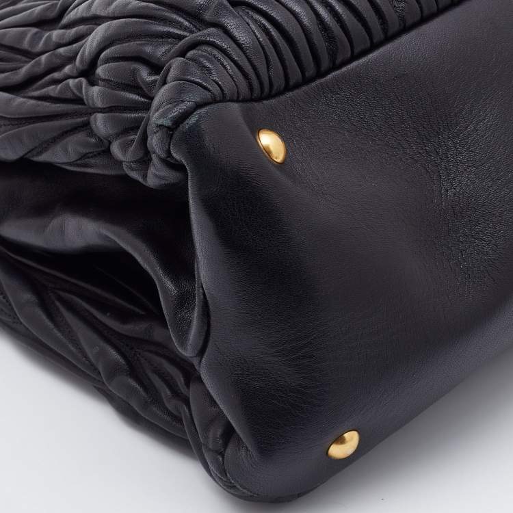 Pre Owned Miu Miu Black Matelasse Leather Double Zip Tote