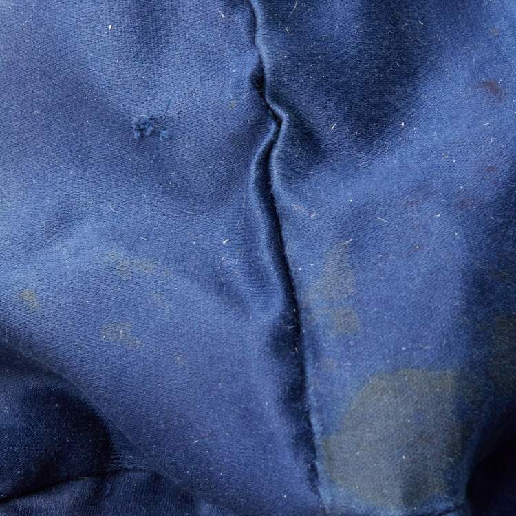 Pre Owned Miu Miu Blue Grained Leather Pushlock Top Handle Bag