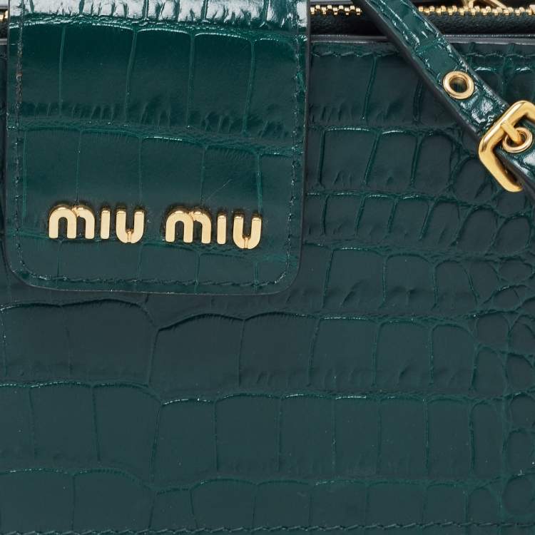 Pre Owned Miu Miu Green Croc Embossed Leather Phone Wallet Crossbody Bag