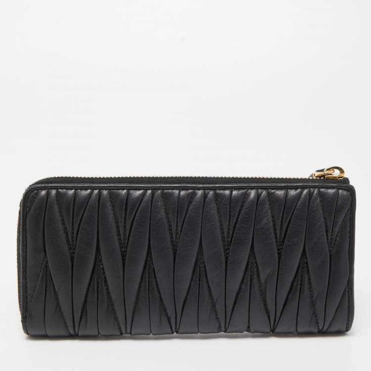 Pre Owned Miu Miu Black Matelassé Leather Logo Zip Around Continental Wallet